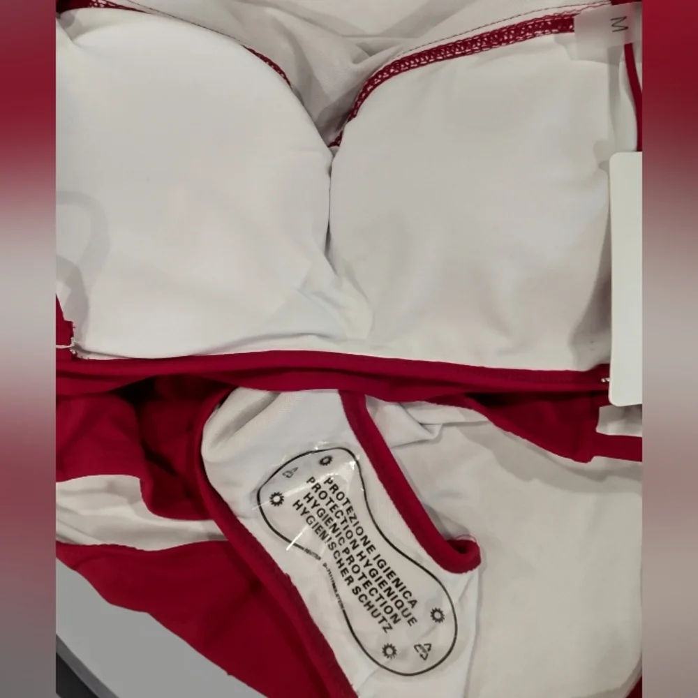 Holipick Maroon Off-Shoulder One Piece Swimsuit (Tummy Control) – M - Picture 3 of 6